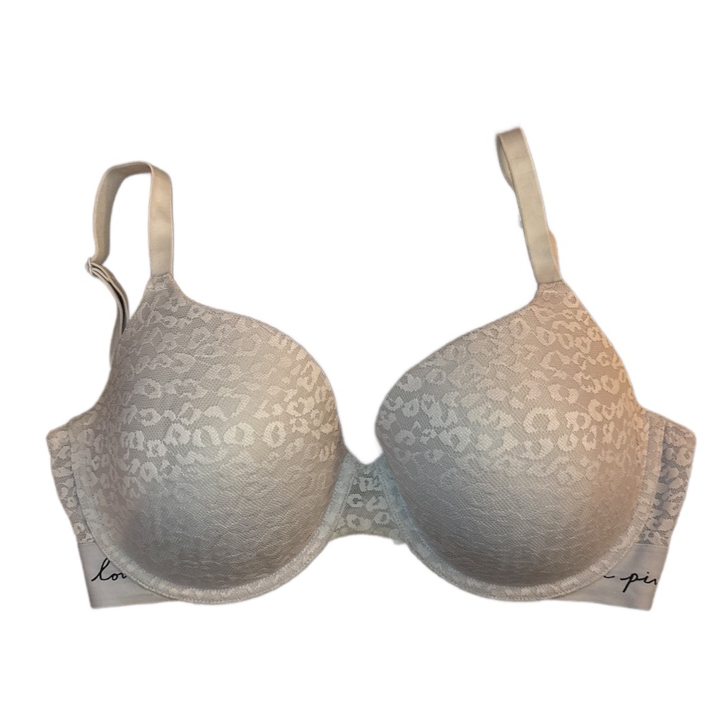 vs pink wear everywhere lightly lined t shirt bra
